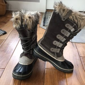 Sorel Joan of Arctic boots
